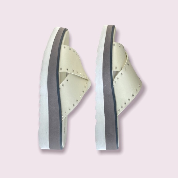 Charles David Cream Leather Silver Studded Crisscross Strap Platform Sandals - Picture 6 of 11